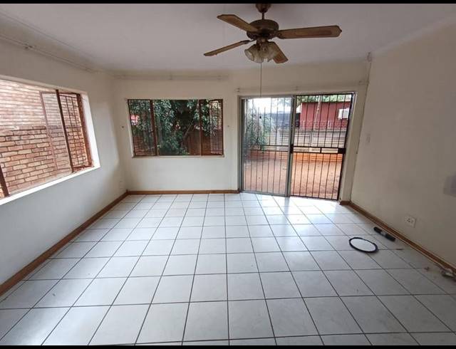 3 BEDROOM HOUSE FOR SALE IN WOLMER
